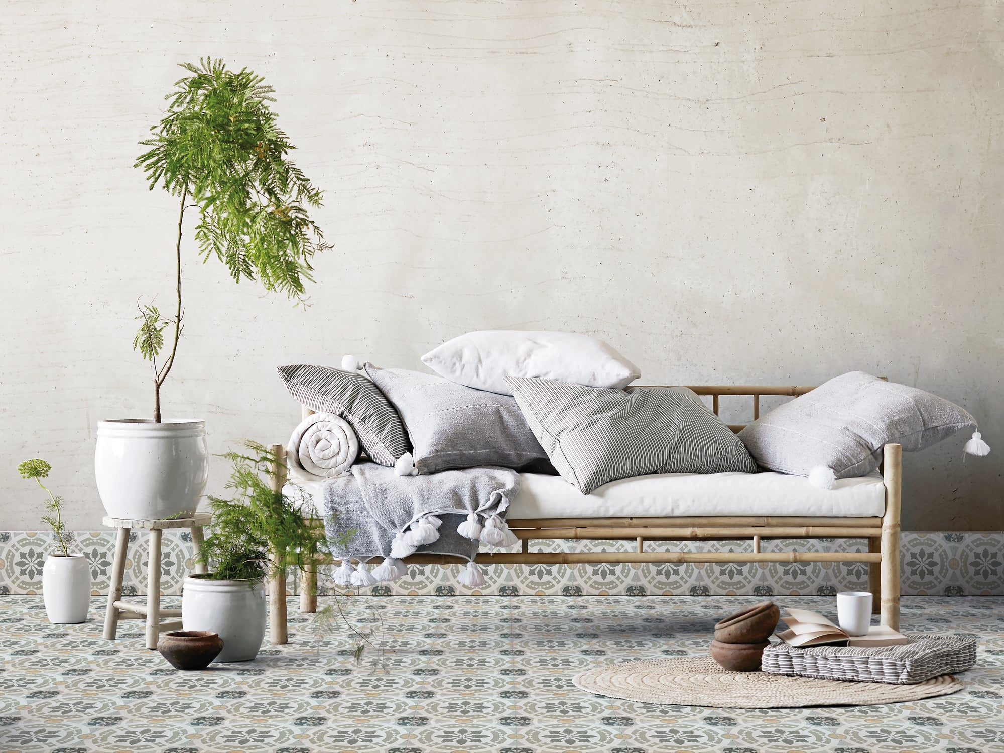 Imperial Interlace Deco Porcelain 8X8